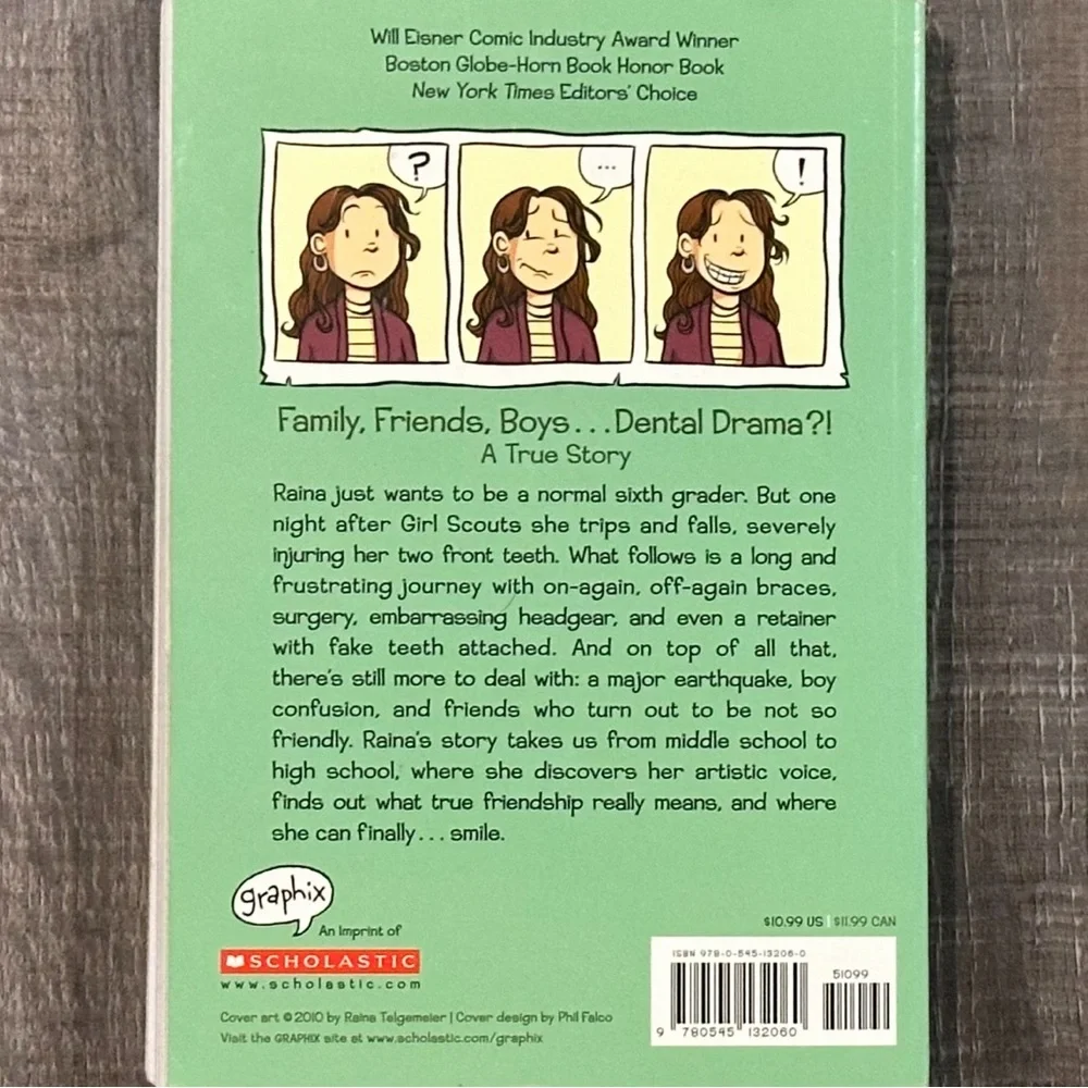 💞 Smile By Reina Telgemeier Paperback Young Adult Graphic Novel Book